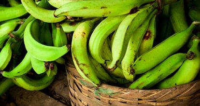 Ministro de Agricultura llama a los dominicanos a comer plátanos ante sobreproducción del alimento
