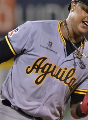 Águilas inician vuelo alto con jonrones de Encarnación y Castro