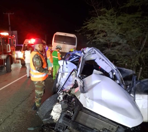 Accidente entre Azua-Baní deja tres fallecidos