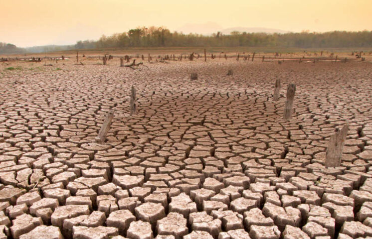 Sequías, tormentas e inundaciones, agua y el cambio climático 