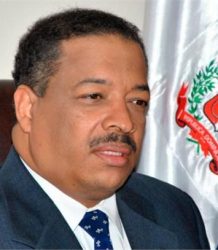 Roberto Rosario: “Si el gobierno no frena el dispendio, que no cuente con FP para dialogar sobre crisis”