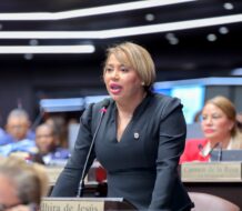 Diputada Indhira de Jesús solicita la construcción de un instituto ITSC en SDO