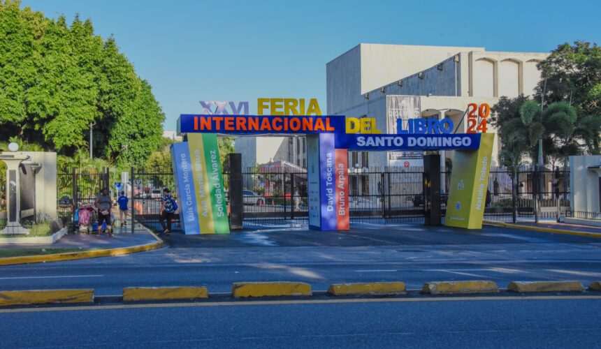 Acondicionarán más de 700 parqueos gratuitos para visitantes de la Feria del Libro