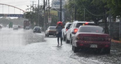 COE mantiene cinco provincias en alerta amarilla por vaguada