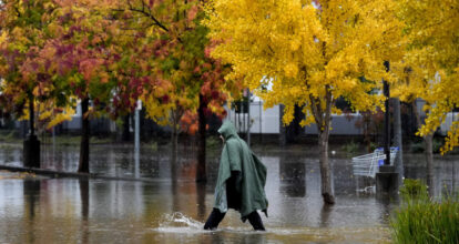 Personas fallecidas, inundaciones y viviendas sin electricidad por ciclón bomba en EE.UU