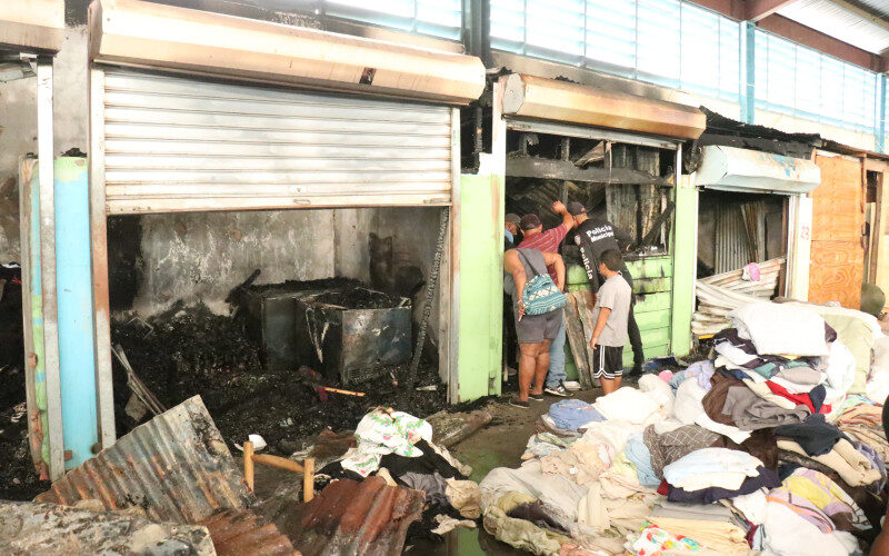 Autoridades informan de incendio en mercado fronterizo, Dajabón