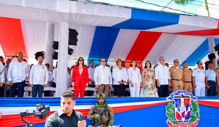 Celebran los 180 aniversario de la Constitución con el lema alma y escudo