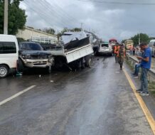 911 brindó asistencia en accidente múltiple que dejó al menos 10 heridos en Navarrete