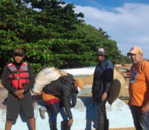 Rescatan a dos pescadores con vida y recuperan los cadáveres de otros dos en Miches