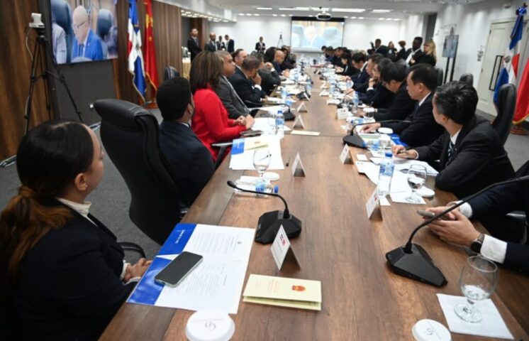 Fortalecen lazos de cooperación entre República Dominicana y China en visita de alto nivel