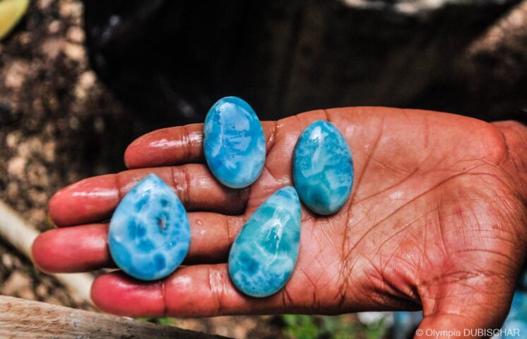 RD exportó 55 mil libras de larimar en 2024