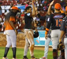 Toros se imponen ante los Gigantes este viernes