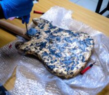 DNCD incauta guitarra eléctrica llena de presunta cocaína