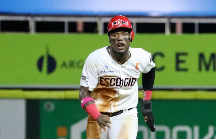 Licey, Águilas y Escogido ganan los partidos de este lunes