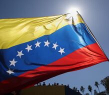 Venezuela aprueba ley que penaliza apoyo a sanciones internacionales