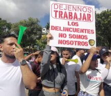 Dueños de negocios de diversión protestan frente a Interior y Policía