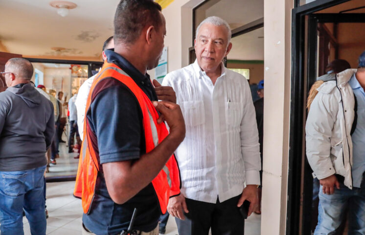 Gobierno supervisa zonas afectadas por lluvias en Gaspar Hernández y Nagua