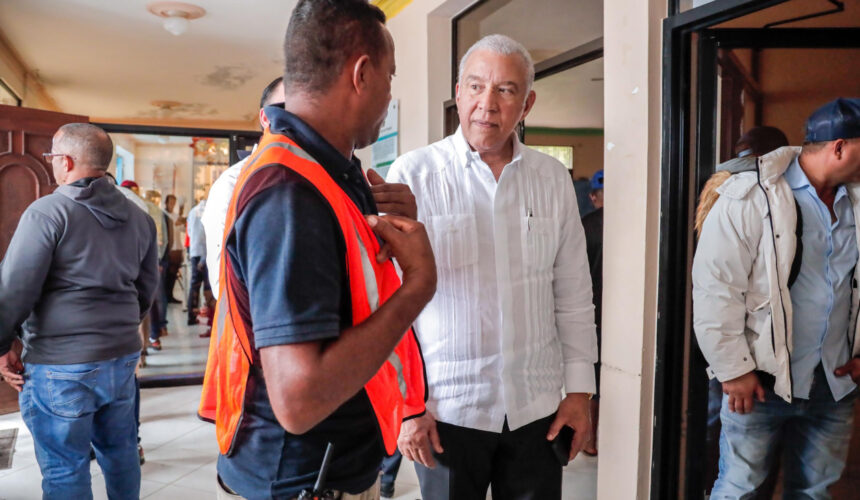 Gobierno supervisa zonas afectadas por lluvias en Gaspar Hernández y Nagua