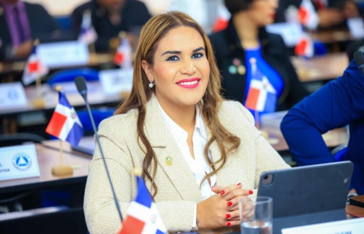 Eligen diputada Michelle Ortiz como presidenta de la Comisión de Comercio y Desarrollo del Parlacen