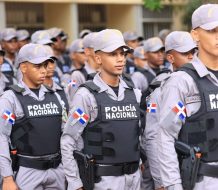 Policía Nacional y Ministerio Público realizan allanamientos y detienen a varias personas en flagrante delito en Baní