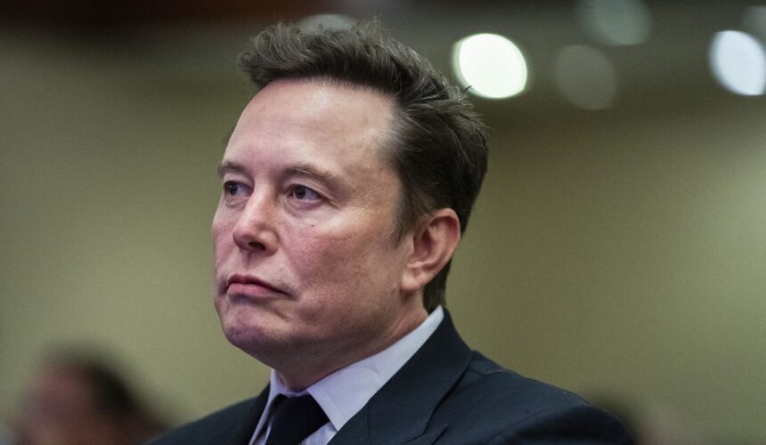 Elon Musk busca superdotados para trabajar más de 80 horas en oficina