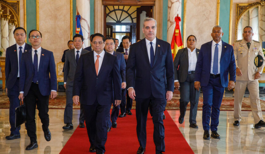 Abinader recibe al primer ministro de Vietnam Pham Minh Chinh