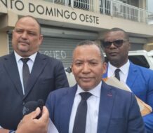 Empresario Lugel Gasilie denuncia a Carlos Peña por difamación e injuria pública