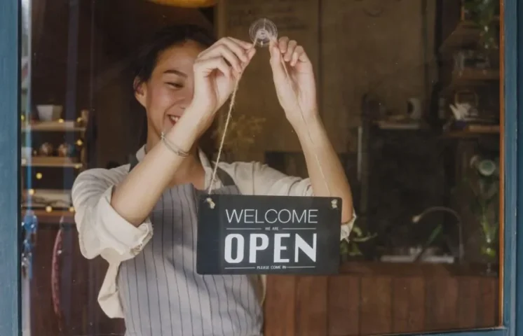 ¿Por qué los jóvenes ahora prefieren emprender en vez de ser empleados?