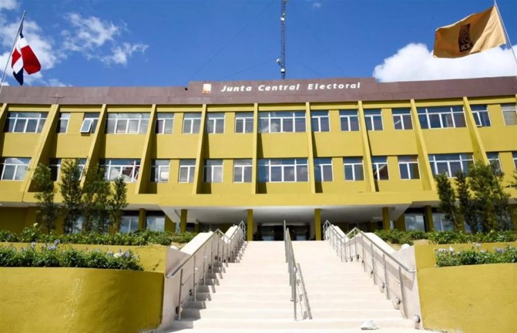 El Pleno JCE alerta sobre recolección de datos biométricos en plazas