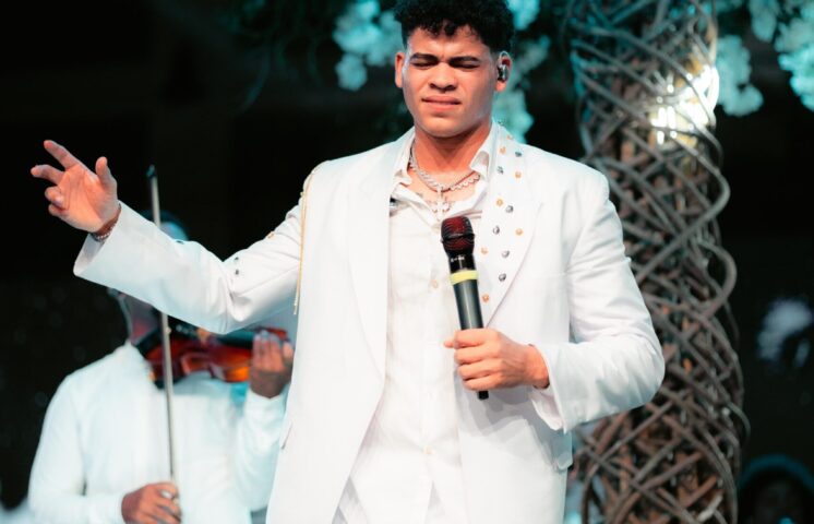 Más de tres mil jóvenes se dieron cita al concierto “Heaven” de Misael J
