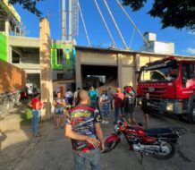 ¡Tragedia! Obrero pierde la vida al caerle una pared de una fabrica en Moca