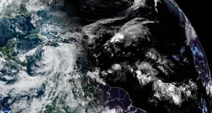 Tormenta Rafael puede convertirse en huracán mientras se aproxima a Islas Caimán y Cuba