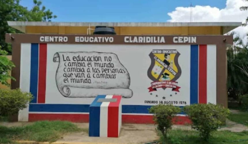 Dirigentes y simpatizantes del PRM bloquearon escuela Claridilia Cepin