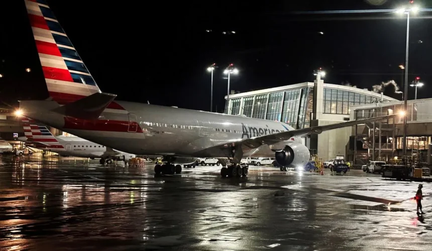American Airlines, la aerolínea más grande del mundo, cancela todos sus vuelos en EE.UU. en plena Nochebuena