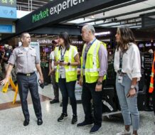 PN lleva alegría, música y diversión a viajeros en el Aeropuerto Internacional de Las Américas