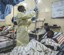 OMS investiga misteriosa enfermedad que ha matado 79 personas en el Congo