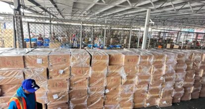 Aduanas encuentra millones de cigarrillos y municiones en contrabando