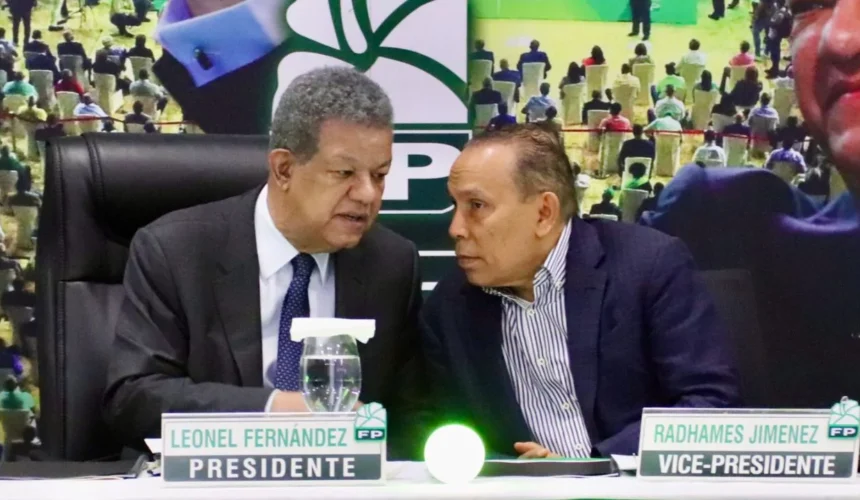 Radhamés Jiménez llama al pueblo “a frenar Gobierno en su escalada de préstamos”
