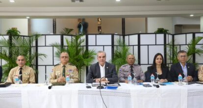 Gobierno responde a las muertes de agentes