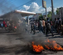 Unas 120 personas, la mayoría de la tercera edad, asesinadas en Haití por una banda
