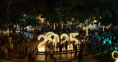 Más de 100 mil romanenses disfrutan de la magia navideña en el Parque de Luces
