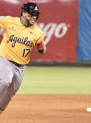 Águilas se colocan a un juego de la clasificación; dos partidos se pospusieron por lluvias