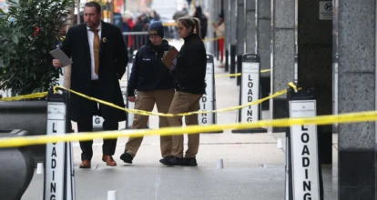 Muere tiroteado el director ejecutivo de UnitedHealthcare en Manhattan, según medios