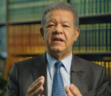 Leonel Fernández actuará