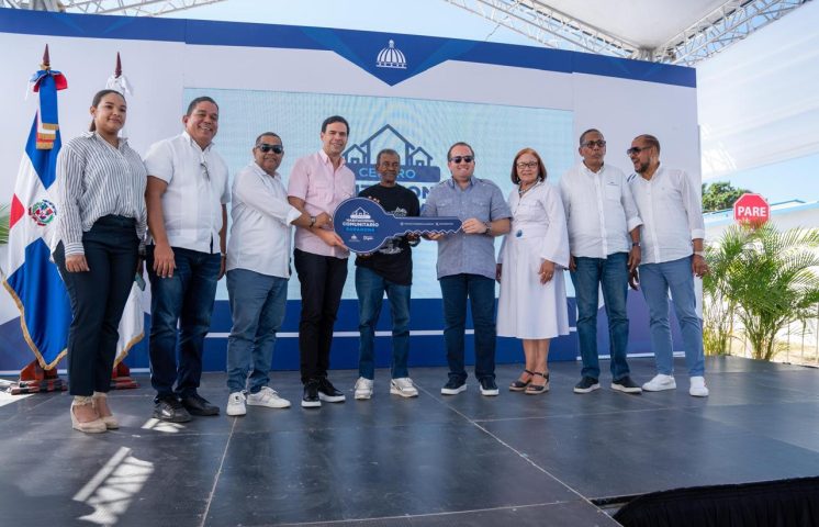 Gobierno entrega 50 casas a familia en situación de vulnerabilidad en Barahona 