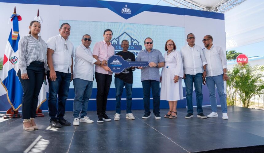 Gobierno entrega 50 casas a familia en situación de vulnerabilidad en Barahona 