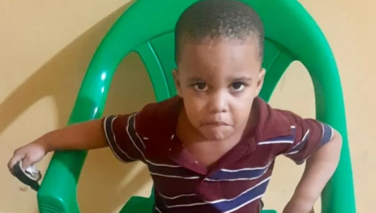 Conani busca a padres de niño extraviado en Punta Cana
