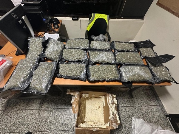 Confiscan en el AILA otros 15 paquetes marihuana