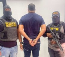 Apresan hombre buscado por decomiso de 263 paquetes de presunta cocaína en Barahona 