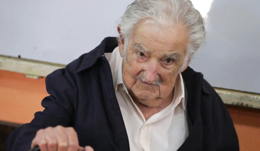 José Mujica expresidente de Uruguay será operado para colocarle un stent en el esófago